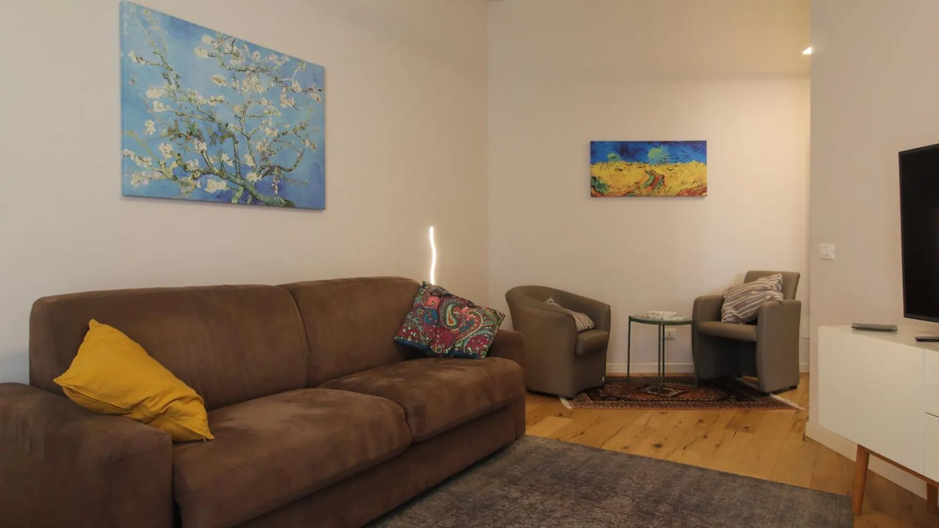 Apartment Your Home From Home - Milano Centrale Italy