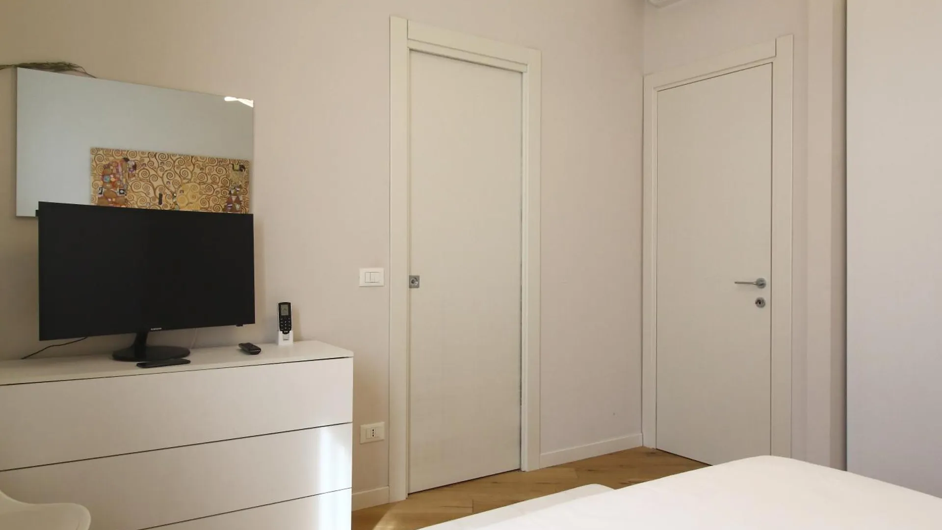Apartment Your Home From Home - Milano Centrale