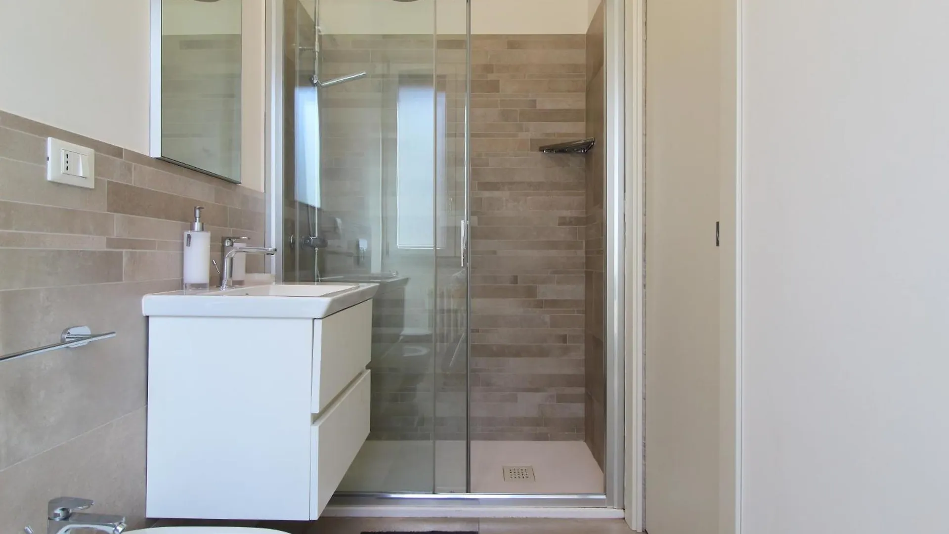 Apartment Your Home From Home - Milano Centrale