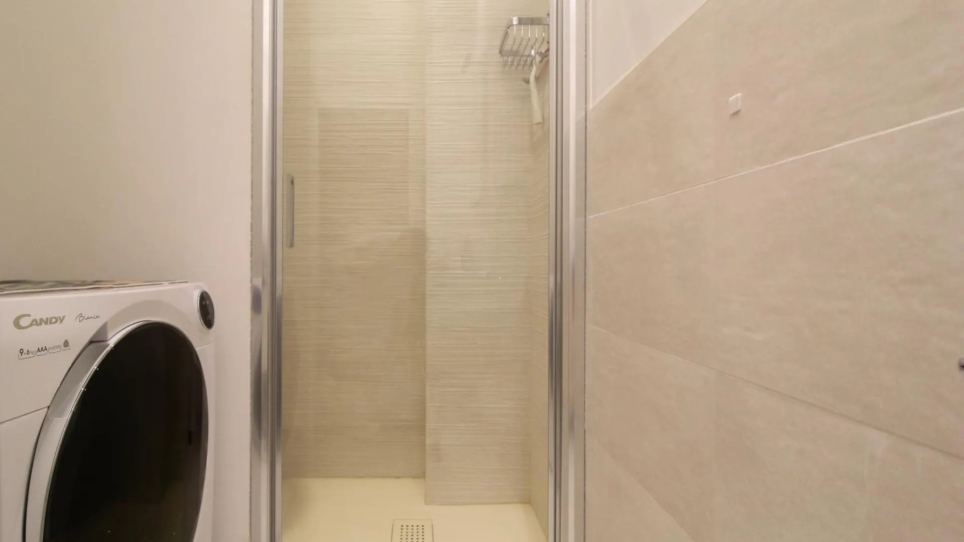 Apartment Your Home From Home - Milano Centrale Italy